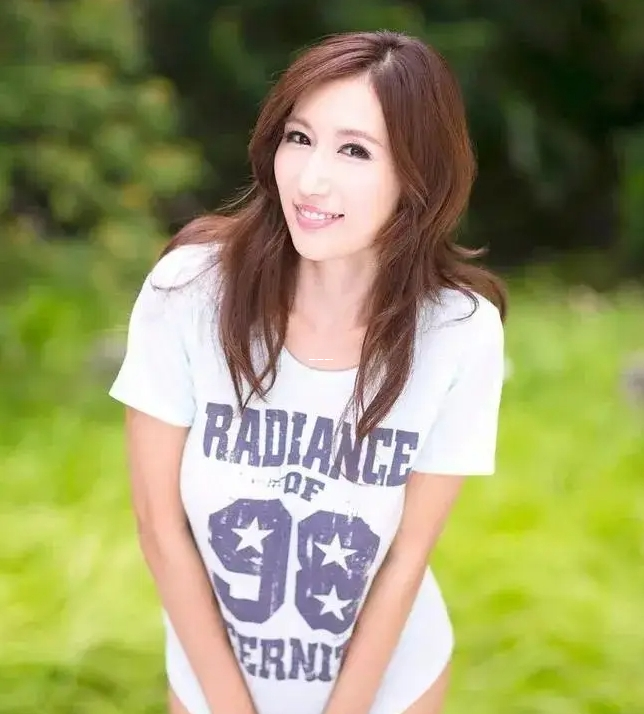 黑暗正能量in.php,黑暗正能量——在逆境中寻找光明