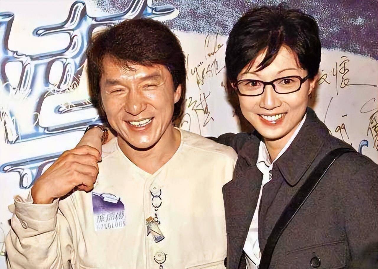 吴绮莉曝成龙拒认女内幕:无人要求亲子鉴定