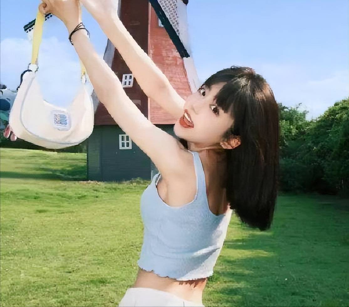 鹿晗被曝出轨女网红 醉酒私密照泄露牵连关晓彤