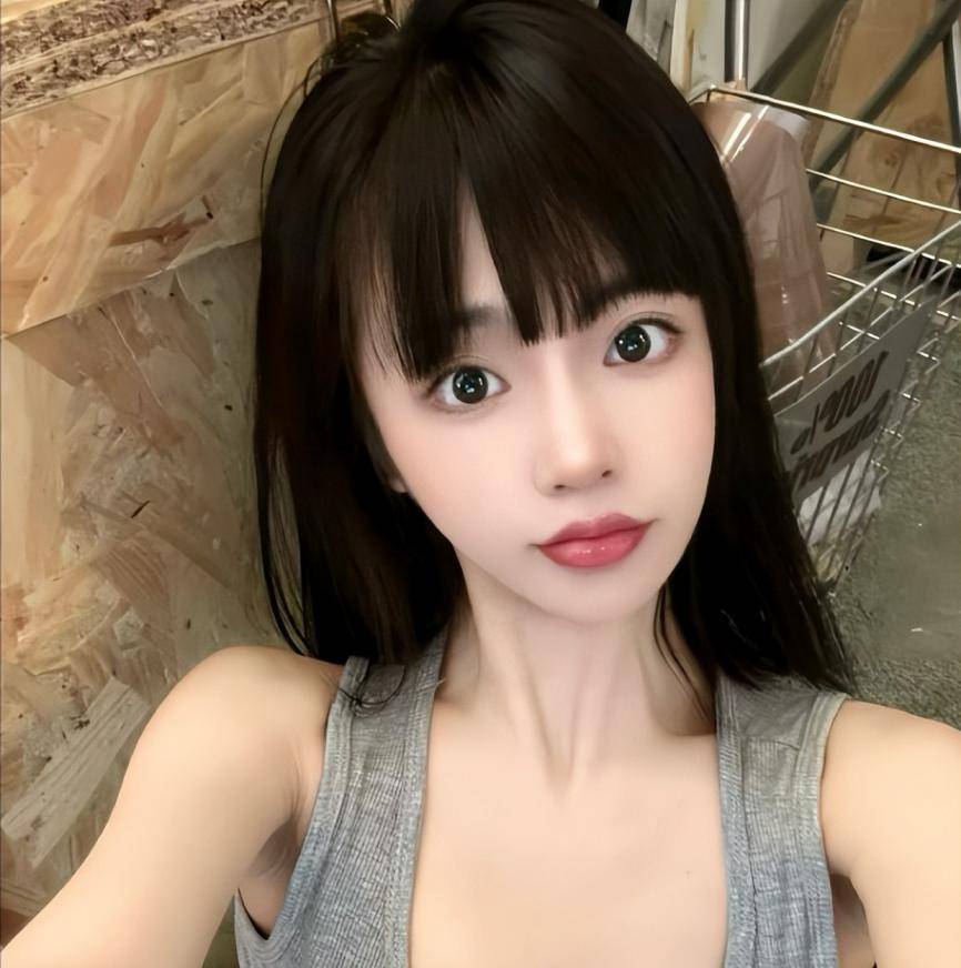鹿晗被曝出轨女网红 醉酒私密照泄露牵连关晓彤