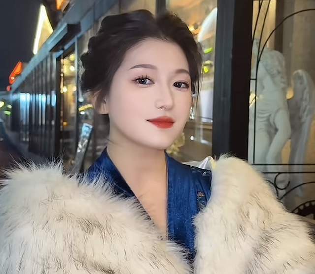 网红阿桃遭老公和闺蜜背叛！婚房中苟且被抓直言享受出轨快感