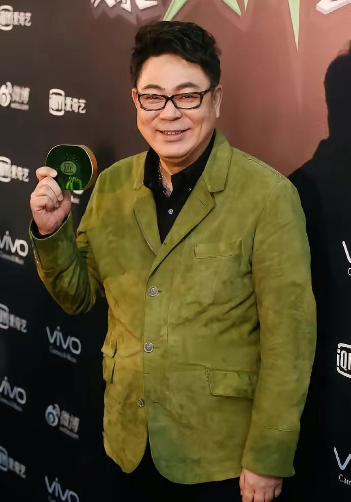高亚麟被爆家暴出轨,小三大量私照曝光颜值高,网友评论区沦陷