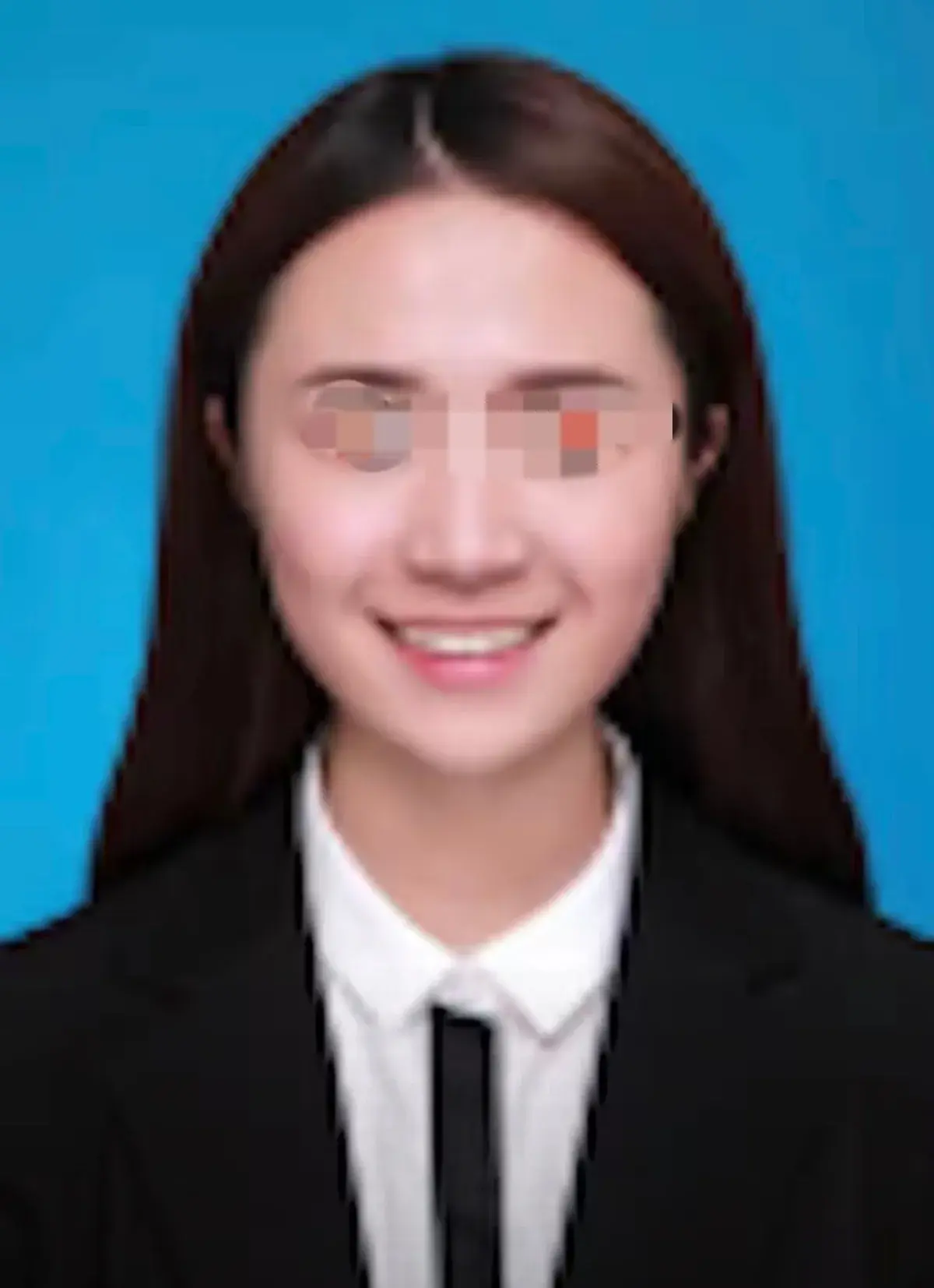 独家揭秘!上海女律师出轨事件,大尺度视频震撼曝光,网友热议中!